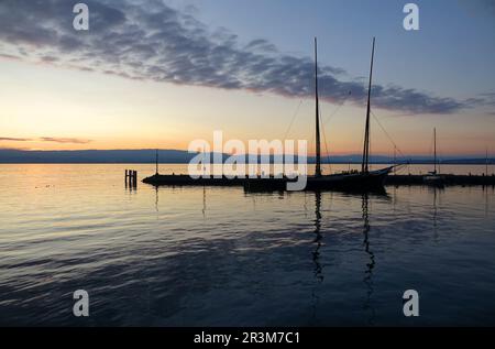 Abend am Genfer See in der Nähe von Evian-les-Bains Stockfoto