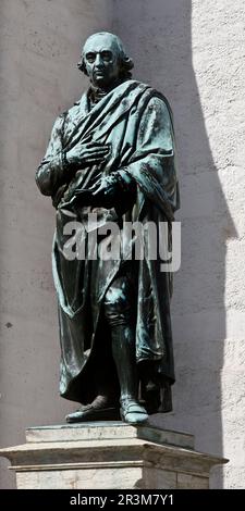 Denkmal Johann Gottfried Herder vor der Stadtkirche St. Peter und Paul, Weimar, Deutschland Stockfoto
