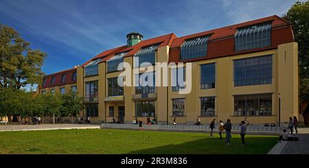 Hauptgebäude der heutigen Bauhaus-Universität in Weimar, Thüringen, Deutschland, Europa Stockfoto