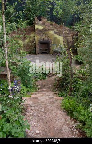 Royal Hospital Chelsea, London, Großbritannien. 22. Mai 2023 The Centrepoint Show Garden entworfen von Cleve West auf der RHS Chelsea Flower Show, 22. Mai 2023. Kredit: Malcolm Park/Alamy Stockfoto