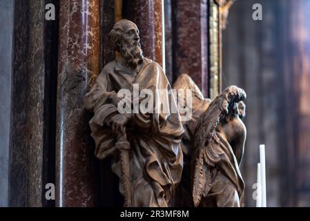 Das Innere der St. Stephansdom auf dem Stephansplatz in Wien-Osterreich Stockfoto