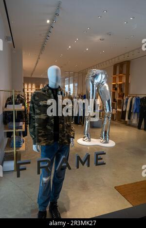 FRAME Denim- und Bekleidungsgeschäft im Fleischpackviertel von Manhattan, New York City Stockfoto