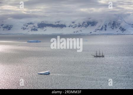 Segeln mit Bark Europa auf einer Antarktis-Kreuzfahrt Stockfoto