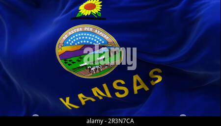Nahaufnahme der Flagge des Bundesstaates Kansas, die im Wind winkt Stockfoto