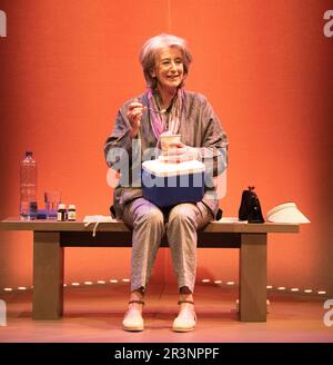 London, Großbritannien. 24. Mai 2023. Maureen Lipman auf der Bühne während des „Rose“-Fotogesprächs im Ambassadors Theatre in London. (Foto: James Warren/SOPA Images/Sipa USA) Guthaben: SIPA USA/Alamy Live News Stockfoto