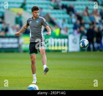 24. Mai 2023; Easter Road, Edinburgh, Schottland: Scottish Premiership Football, Hibernian gegen Celtic; Matt ORiley von Celtic wärmt sich auf Stockfoto