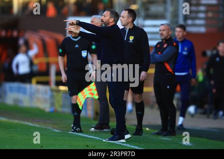 24. Mai 2023; Tannadice Park, Dundee, Schottland: Scottish Premiership Football, Dundee United gegen Kilmarnock; Kilmarnock Manager Derek McInnes gibt Anweisungen Stockfoto