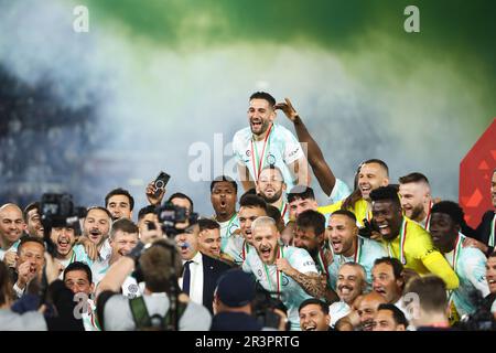 Rom, Italie. 24. Mai 2023. Spieler von Internazionale feiern den Sieg am Ende des italienischen Pokals, Coppa Italia, Endspiel zwischen ACF Fiorentina und FC Internazionale am 24. Mai 2023 im Stadio Olimpico in Rom, Italien - Photo Federico Proietti/DPPI Credit: DPPI Media/Alamy Live News Stockfoto
