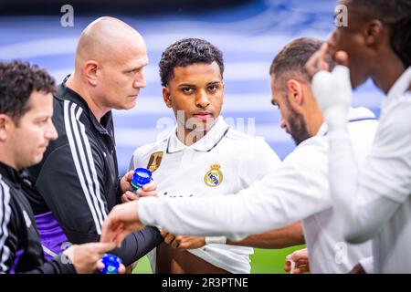 Madrid, Spanien. 24. Mai 2023. Rodrygo (Real Madrid) vor dem Fußballspiel zwischen&#XA;Real Madrid und Rayo Vallecano&#XA;gültig für den Spieltag 36 der ersten spanischen Liga „La Liga“, die am Mittwoch, den 24. Mai 2023 im Bernabeu-Stadion in Madrid, Spanien, gefeiert wurde. Credit: Live Media Publishing Group/Alamy Live News Stockfoto