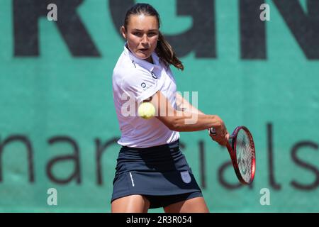 Zandvoort, Niederlande. 24. Mai 2023. ZANDVOORT, NIEDERLANDE - MAI 24: Jasmijn Gimbrére von Baarn Lead Healthcare in Aktion während des Eredivisie Tennis Match zwischen T.C. Zandvoort und Baarn 1 im Tennispark De Glee am 24. Mai 2023 in Zandvoort, Niederlande (Foto von Kees Kuijt/Orange Pictures) Guthaben: Orange Pics BV/Alamy Live News Stockfoto