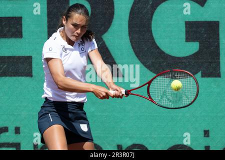 Zandvoort, Niederlande. 24. Mai 2023. ZANDVOORT, NIEDERLANDE - MAI 24: Jasmijn Gimbrére von Baarn Lead Healthcare in Aktion während des Eredivisie Tennis Match zwischen T.C. Zandvoort und Baarn 1 im Tennispark De Glee am 24. Mai 2023 in Zandvoort, Niederlande (Foto von Kees Kuijt/Orange Pictures) Guthaben: Orange Pics BV/Alamy Live News Stockfoto