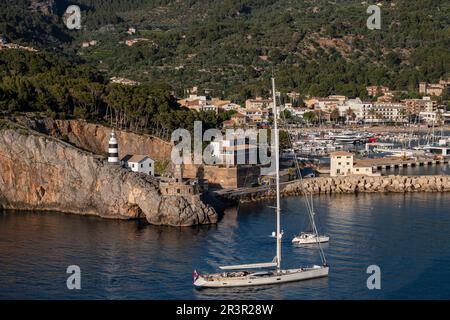 Schiff in Soller Hafen, Mallorca, Balearen, Spanien. Stockfoto