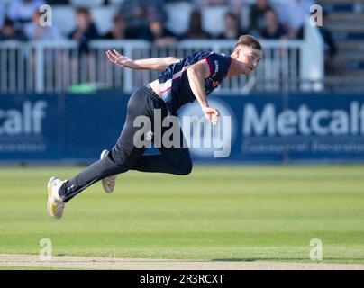 Northampton Mai 24:Tom Taylor von Northamptonshire in Aktion während Vitality T20 Blast Match zwischen Northamptonshire Steelbacks und Worcestershire Rapids am County Ground Northampton England . Stockfoto