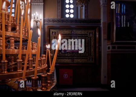 Innere der Metropolitankathedrale von Athen - orthodoxe katholische Kirche in Griechenland Stockfoto