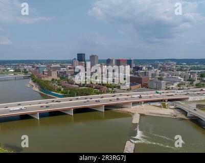 Dayton, OH, USA. 24. Mai 2023. Luftaufnahme von Dayton, Ohio. Dayton ist die sechstgrößte Stadt im US-Bundesstaat Ohio und der Bezirkssitz von Montgomery County. (Kreditbild: © Walter G. Arce Sr./ZUMA Press Wire) NUR REDAKTIONELLE VERWENDUNG! Nicht für den kommerziellen GEBRAUCH! Stockfoto