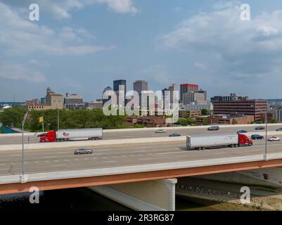 Dayton, OH, USA. 24. Mai 2023. Luftaufnahme von Dayton, Ohio. Dayton ist die sechstgrößte Stadt im US-Bundesstaat Ohio und der Bezirkssitz von Montgomery County. (Kreditbild: © Walter G. Arce Sr./ZUMA Press Wire) NUR REDAKTIONELLE VERWENDUNG! Nicht für den kommerziellen GEBRAUCH! Stockfoto