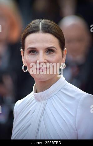 Cannes, Frankreich. 24. Mai 2023. Juliette Binoche besucht den roten Teppich „La Passion De Dodin Bouffant“ während des 76. Jährlichen Filmfestivals von Cannes im Palais des Festivals am Mittwoch, den 24. Mai 2023 in Cannes, Frankreich. Foto: Rocco Spaziani/UPI Credit: UPI/Alamy Live News Stockfoto