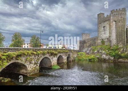 Brücke in der Stadt Cahir, Irland Stockfoto