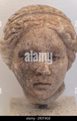 Representacion de la diosa Venus, Museo-Centro de Dolmetschen del Parque arqueológico de Segóbriga, Saelices, Cuenca, Castilla-La Mancha, Spanien. Stockfoto