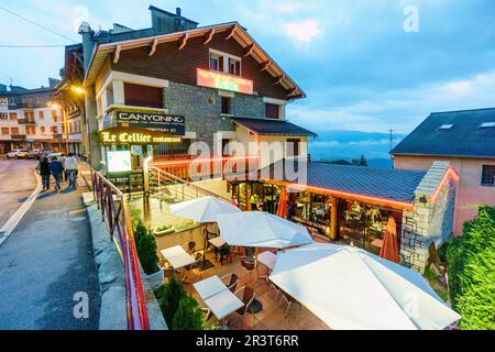 celler Restaurante, font-Romeu, cerdanya, pirineos catalanes, comarca de Capcir, Francia. Stockfoto