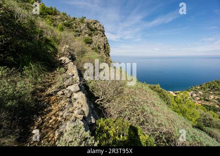 Pas den Colom y Camino de Son Oleza, Marina de Valldemossa, Sierra de Tramuntana, Mallorca, Balearen, Spanien. Stockfoto