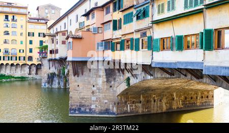 Detail von dem berühmten Wahrzeichen Ponte Vecchio in Florenz, Italien Stockfoto