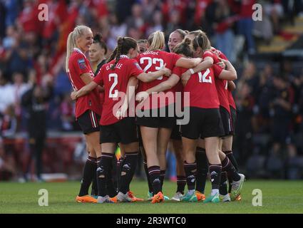 Dateifoto von 21-05-2023, auf dem Spieler von Manchester United ihr erstes Tor feiern. Es war der erste WSL-Sieg von United gegen City, und das Ergebnis bestätigte auch die Qualifikation der Champions League. Ausgabedatum: Donnerstag, 25. Mai 2023. Stockfoto