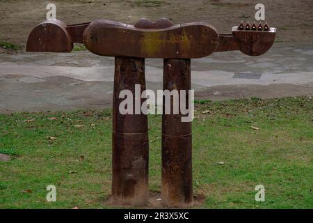 Tòtem, Alfons Sard, 1990, Hierro, Parc de la Mar, Palma, Mallorca, Balearen, Spanien. Stockfoto