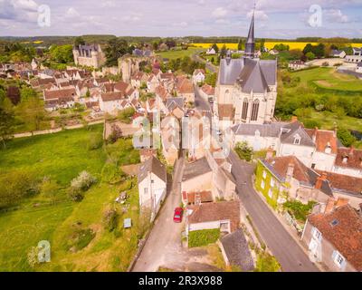 Colegiata de San Juan Bautista. Fundada por Imbert de Batarnay clasificada hacia El 1520 y como Monument historique desde 1840, Castillo del Conde Branicki, Penne, Departamento de Indre y Loira, Frankreich, Westeuropa. Stockfoto