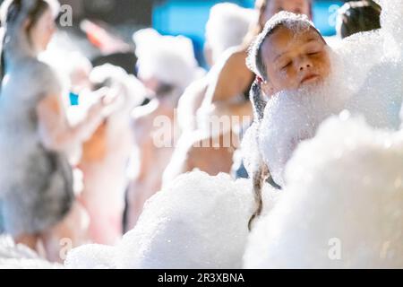 fiesta de la espuma, S Estanyol de Migjorn, Llucmajor, Mallorca, balearen, Spanien. Stockfoto