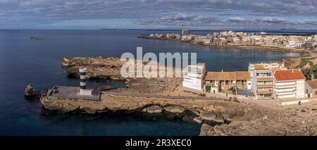 Leuchtturm, Colònia de Sant Jordi, Sses Salines, Mallorca, Balearen, Spanien. Stockfoto