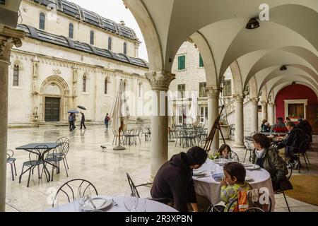 Catedral de Santiago, Patrimonio Mundial de la UNESCO, Sibenik, costa Dalmata, Croacia, Europa. Stockfoto