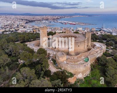 Schloss Bellver in der Bucht von Palma, Mallorca, Balearen, Spanien. Stockfoto