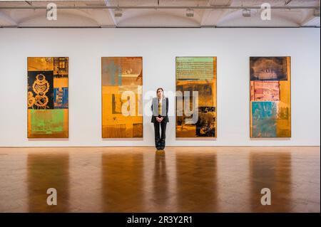 London, Großbritannien. 25. Mai 2023. Copperhead-Bite IV, V, IX und XII, 1985, Bby Robert Rauschenberg - Alchemy in Thaddaeus Ropac, London. Es vereint bedeutende Werke einiger der einflussreichsten europäischen und amerikanischen Künstler der Nachkriegszeit und der Gegenwart. Die Ausstellung ist für die Öffentlichkeit zugänglich: 26. Mai bis 29. Juli 2023. Kredit: Guy Bell/Alamy Live News Stockfoto