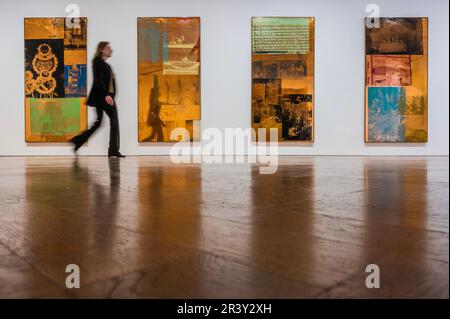 London, Großbritannien. 25. Mai 2023. Copperhead-Bite IV, V, IX und XII, 1985, Bby Robert Rauschenberg - Alchemy in Thaddaeus Ropac, London. Es vereint bedeutende Werke einiger der einflussreichsten europäischen und amerikanischen Künstler der Nachkriegszeit und der Gegenwart. Die Ausstellung ist für die Öffentlichkeit zugänglich: 26. Mai bis 29. Juli 2023. Kredit: Guy Bell/Alamy Live News Stockfoto