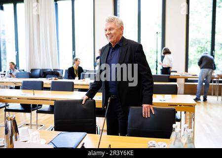 München, Deutschland. 25. Mai 2023. Dieter Reiter (SPD), Oberbürgermeister von München, kommt zur Aussage vor der Stammstrecke Untersuchungskommission im bayerischen landesparlament. Kredit: Matthias Balk/dpa/Alamy Live News Stockfoto