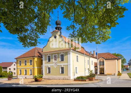 Radnice, Borovany U Českých Budějovic, Jižní Čechy, Česká republika / Rathaus, Borovany Stadt nahe Ceske Budejovice, Südböhmen, Tschechische republik Stockfoto