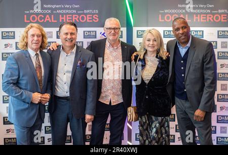 Tony Woodcock, Gary Webster, Gary birtles, Wendy-Turner Webster und Viv Anderson (von links nach rechts) während der Weltpremiere des Dokumentarfilms Local Heroes at the Arc Cinema, Beeston, Nottingham am 25. Mai 2023 (Foto: Ritchie Sumpter/Alamy Live News) Stockfoto