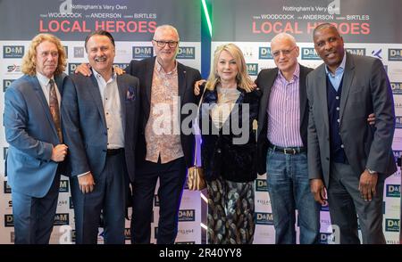 Tony Woodcock, Gary Webster, Gary Birtles, Wendy-Turner Webster, Harry Harris und Viv Anderson (von links nach rechts während der Weltpremiere des Dokumentarfilms Local Heroes at the Arc Cinema, Beeston, Nottingham am 25. Mai 2023 (Foto von Ritchie Sumpter/Alamy Live News) Stockfoto