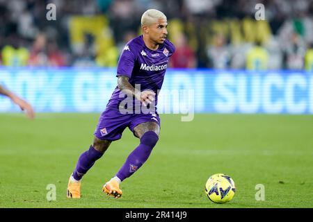 Rom, Italien. 24. Mai 2023. Dodo' von ACF Fiorentina während des Finalspiels der Coppa Italia Frecciarossa zwischen ACF Fiorentina und dem FC Internazionale am 24. Mai 2023 im Stadio Olimpico, Rom, Italien. Kredit: Giuseppe Maffia/Alamy Live News Stockfoto