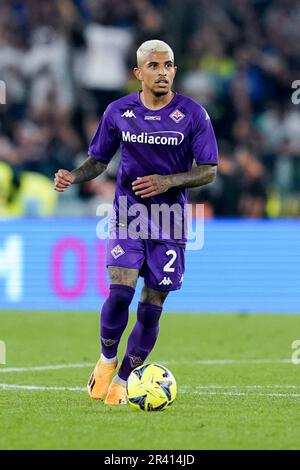 Rom, Italien. 24. Mai 2023. Dodo' von ACF Fiorentina während des Finalspiels der Coppa Italia Frecciarossa zwischen ACF Fiorentina und dem FC Internazionale am 24. Mai 2023 im Stadio Olimpico, Rom, Italien. Kredit: Giuseppe Maffia/Alamy Live News Stockfoto