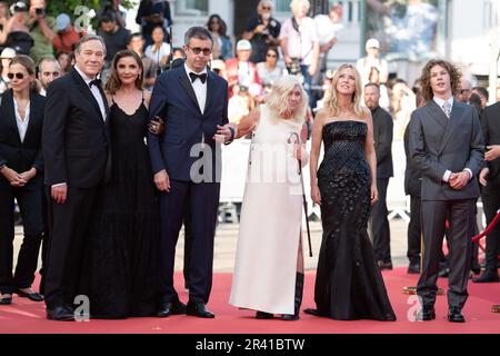 Clotilde Courau, sagte Ben Said, Catherine Breillat, Lea Drucker, Samuel Kircher und Olivier Rabourdin bei der L'Ete Dernier (letzten Sommer) Premiere im Rahmen des 76. Cannes Filmfestivals am 25. Mai 2023 in Cannes, Frankreich. Foto: Aurore Marechal/ABACAPRESS.COM Stockfoto