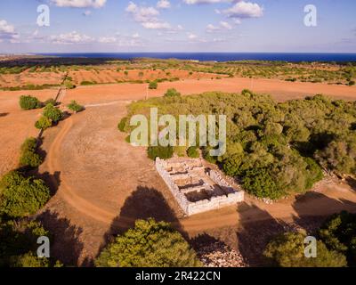 Hospitalet Vell, Edificio rechteckige de arquitectura ciclópea, núcleo de hábitat talayótico, término Municipal de Manacor, Mallorca, Balearen, Spanien, Europa. Stockfoto