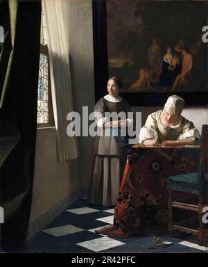 Frau schrieb mit ihrem Dienstmädchen einen Brief, den der niederländische Maler des Goldenen Zeitalters Johannes Vermeer 1670-1671 gemalt hat Stockfoto