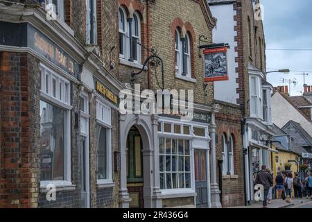 Duke of Cumberland Pub auf der Harbour St, Whitstable Nordost-Kent Coast, England, Großbritannien. Stockfoto