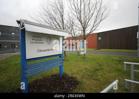 Datei Foto vom 26/01/21 einer allgemeinen Ansicht des Cloverhill Gefängnisses in Dublin, da etwa jeder dritte Häftling auf einer Warteliste für psychische Gesundheitsdienste steht, laut einem neuen Bericht des Irish Penal Reform Trust (IPRT). Der Fortschrittsbericht des Strafsystems (PIPS) ergab, dass 2022 die Inanspruchnahme von Einzelhaft in irischen Gefängnissen zunahm, der Anteil der in Einzelzellen untergebrachten Personen abnahm, die durchschnittliche Zahl der in Untersuchungshaft befindlichen Personen um 23 % stieg und die Überbelegung ein beständiges Merkmal geschlossener Gefängnisse blieb; Besonders in Frauengefängnissen. Ausgabedatum: Freitag, 2. Mai Stockfoto