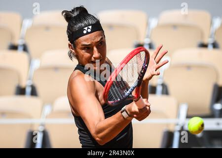 Paris, Frankreich, Frankreich. 24. Mai 2023. Caroline GARCIA aus Frankreich während einer Trainingssitzung von Roland-Garros 2023, French Open 2023, Grand-Slam-Tennisturnier im Roland-Garros-Stadion am 24. Mai 2023 in Paris, Frankreich. (Kreditbild: © Matthieu Mirville/ZUMA Press Wire/Alamy Live News) NUR REDAKTIONELLE VERWENDUNG! Nicht für den kommerziellen GEBRAUCH! Stockfoto