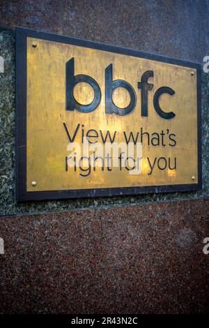 BBFC London Büros in Soho Central London. Das BBFC British Board of Film Classification Office am Soho Square im Zentrum von London. Stockfoto