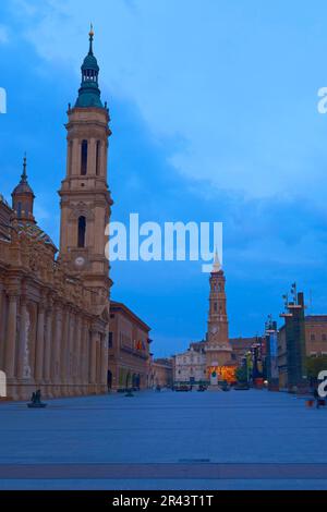 Zaragoza, Platz El Pilar, Basilika del Pilar, Kathedrale San Salvador, Kathedrale La Seo, Saragossa, Aragon, Spanien Stockfoto