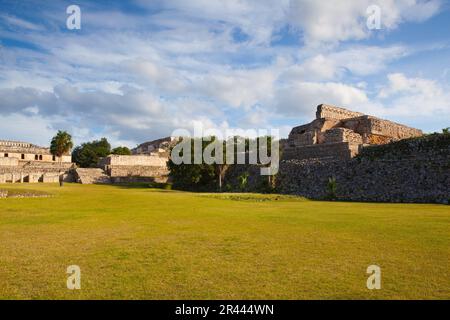Majestätische Ruinen des Maya-Tempels in Kabah, an der Puuc Road Stockfoto